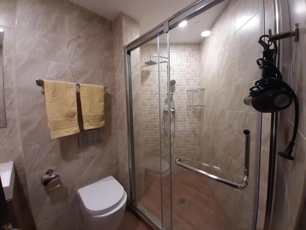 Pride Properties Welcomes You At 17 Buzant St 11-166 Yerevan Armenia エクステリア 写真