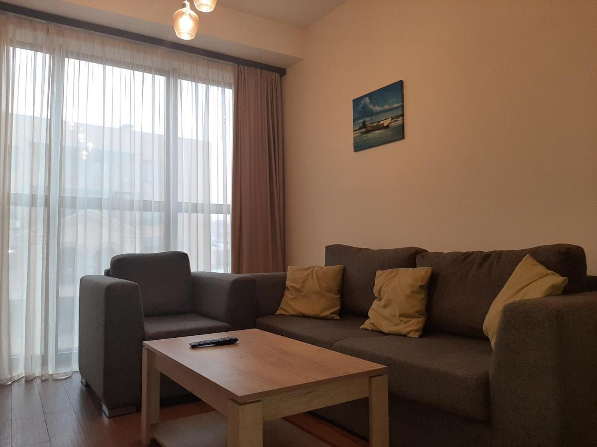 Pride Properties Welcomes You At 17 Buzant St 11-166 Yerevan Armenia エクステリア 写真