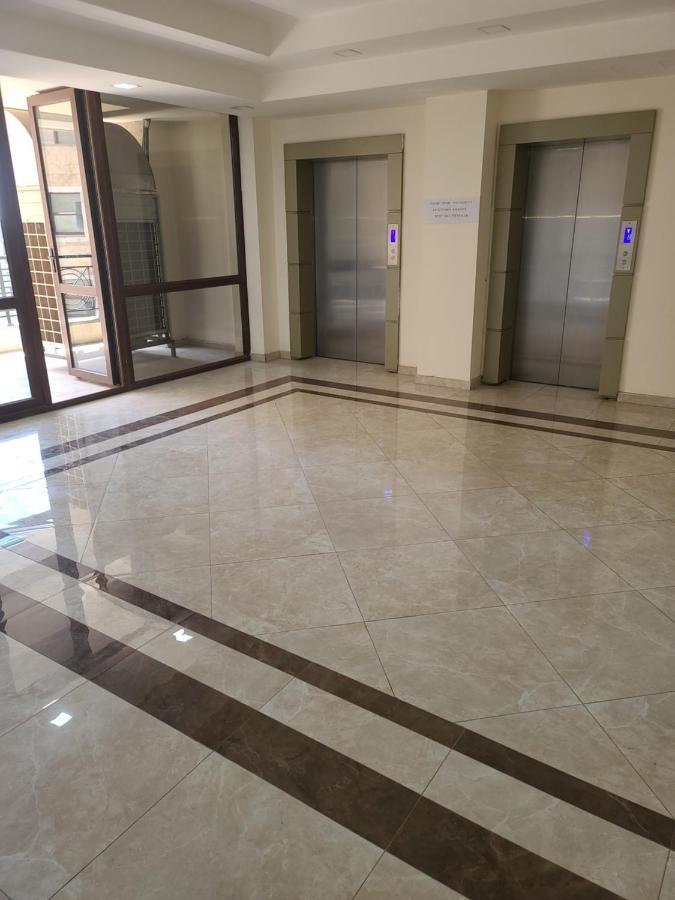 Pride Properties Welcomes You At 17 Buzant St 11-166 Yerevan Armenia エクステリア 写真