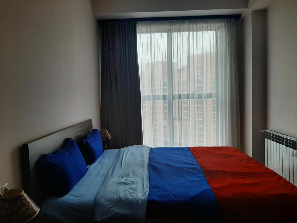 Pride Properties Welcomes You At 17 Buzant St 11-166 Yerevan Armenia エクステリア 写真
